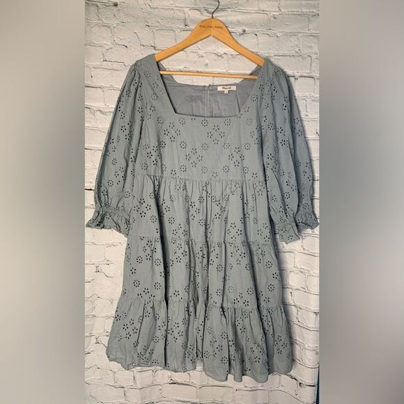 Madewell Lizzie eyelet babydoll dress. Size 10 - Picture 4 of 7